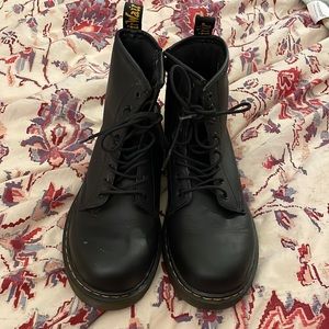 Dr.Martens delaney boots